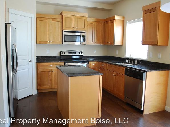 8792 W Pine Valley Ln