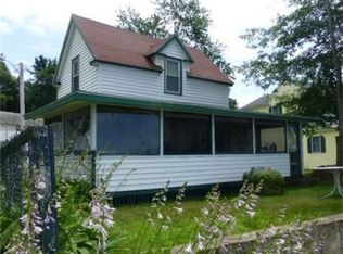 4 Lake Ave, Merrimac, MA 01860