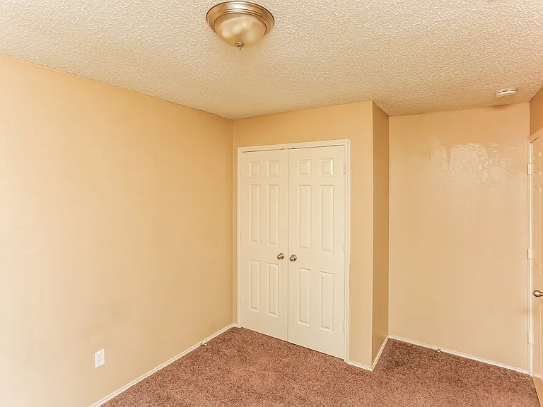 1526 Chapman St — Photo 22