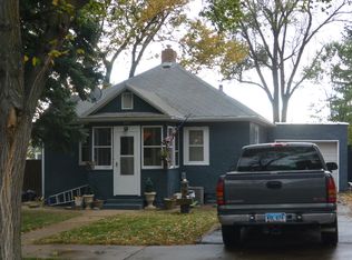 227 7th Ave W, Dickinson, ND 58601