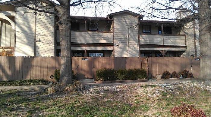 Privacy fenced patio!