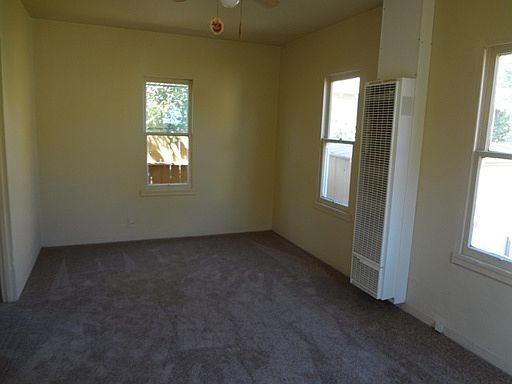 3rd image of 614 W Orange St APT A