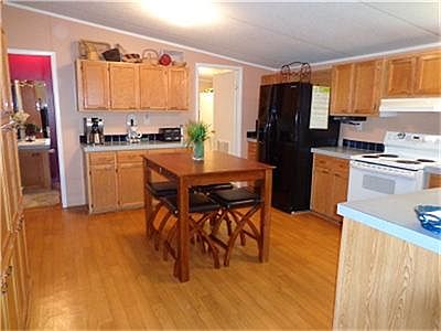 Kitchen, large enough for island or extra space for entertaining
