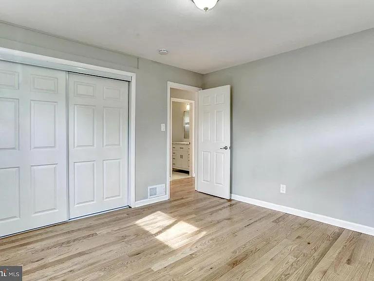 5812 Wainwright Ave — Photo 6