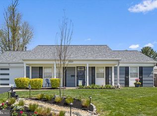 1111 Parkington Ln, Bowie, MD 20716