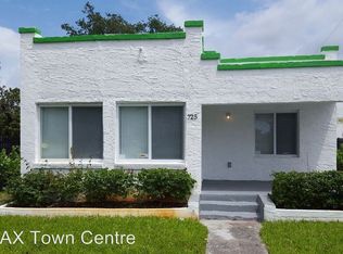 725 NW 69th St, Miami, FL 33150
