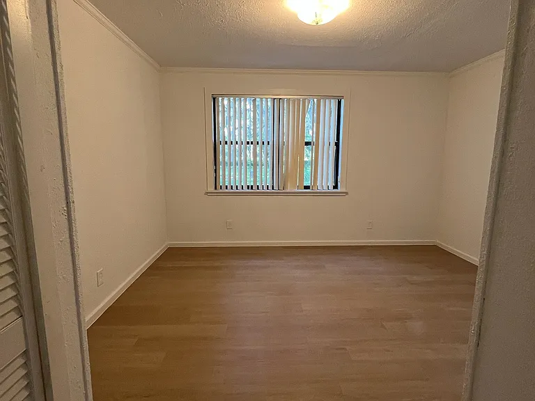10520 County Road 13 N — Photo 8