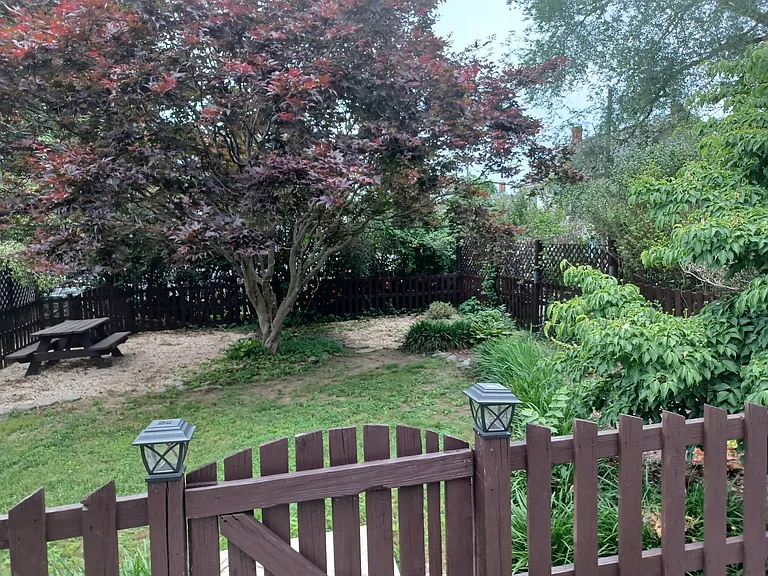 26 Cottage St — Photo 5