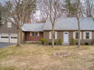 77 Wild Rose Dr, Andover, MA 01810