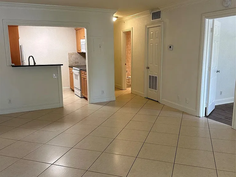770 SE 2nd Ave #B210 — Photo 8