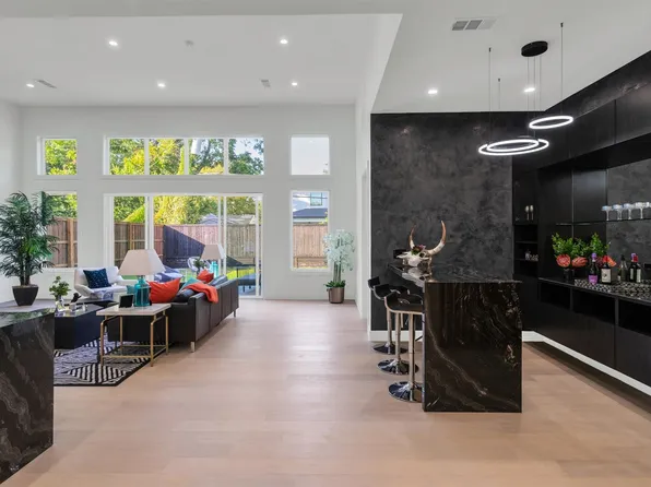 3813 Cortez Dr, Dallas, TX 75220