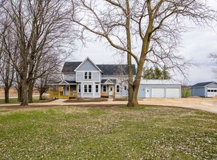 2110 Elo Rd, Pickett, WI 54964
