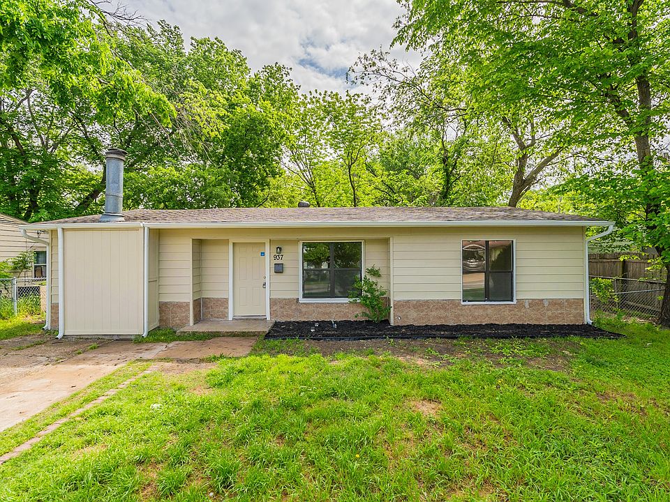 1st image of 937 Indian Hills Dr