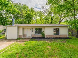 937 Indian Hills Dr, Grand Prairie, TX 75051