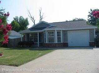 1656 N Timbercrest Ave, Fayetteville, AR 72704