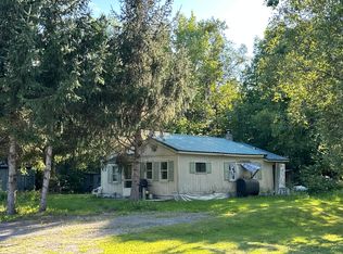 13 Day Rd, Medway, ME 04460