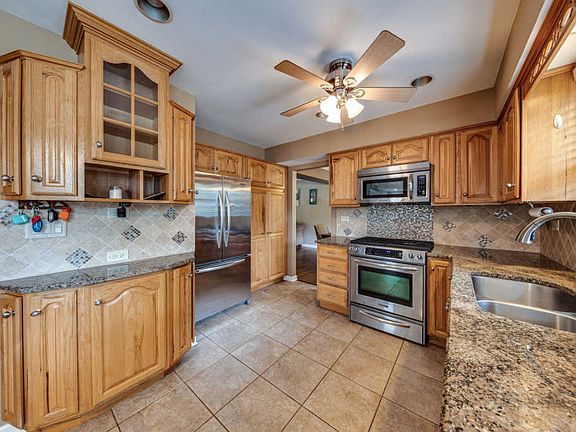5th image of 563 Abbeywood Dr