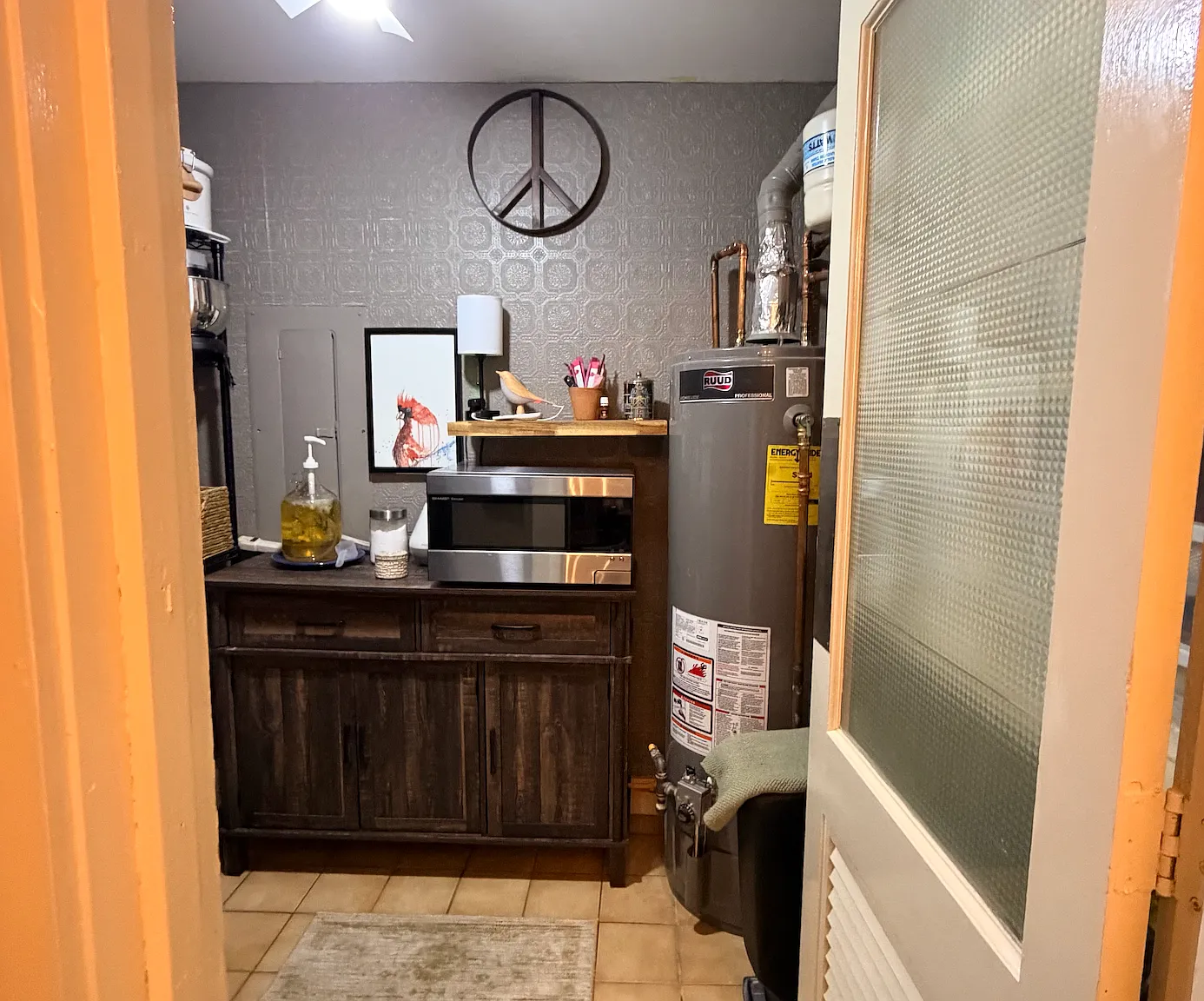 2 bed, 1360 sqft, $2,500 — Photo 3