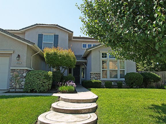3rd image of 6064 Riverbank Cir