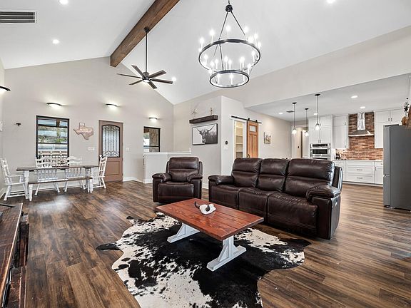 5th image of 4408 Hennig Dr