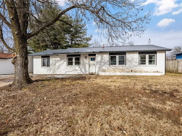 1405 W Bishop Dr, Rogers, AR 72756