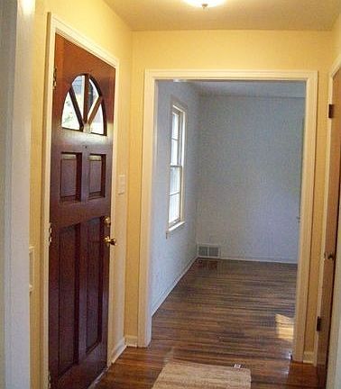 Foyer entry