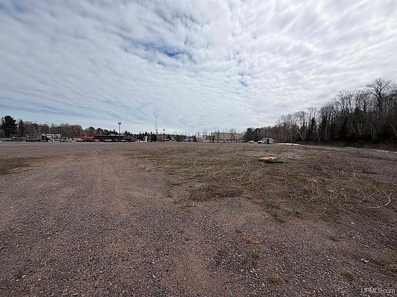 5th image of 2001 Wilson St #41