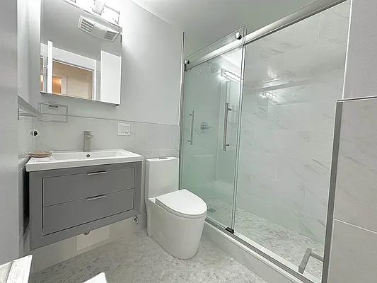 Rented by Compass | media 38