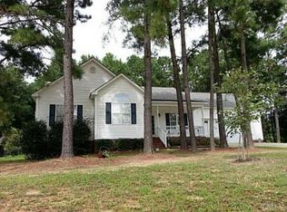 301 Landover Ln, Four Oaks, NC 27524