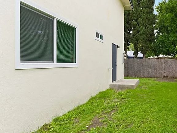 2nd image of 6171 Kingman Ave APT B