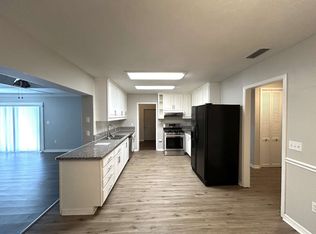 616 Huntington St, Brandon, FL 33511