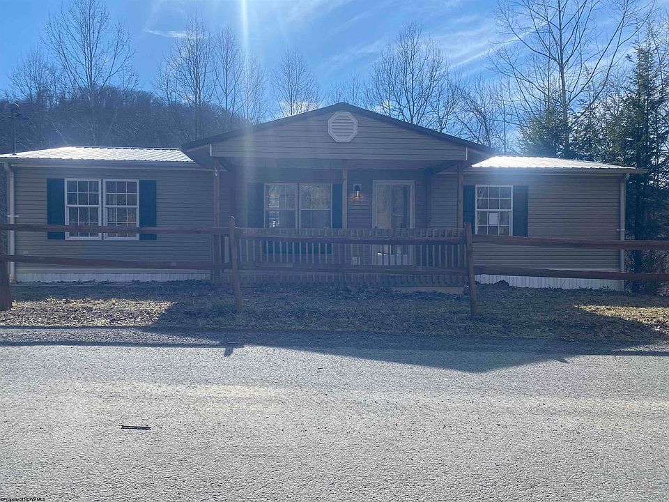 1st image of 945 Pine Grove Rd