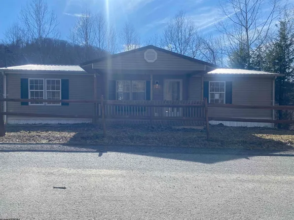 945 Pine Grove Rd, Fairmont, WV 26554