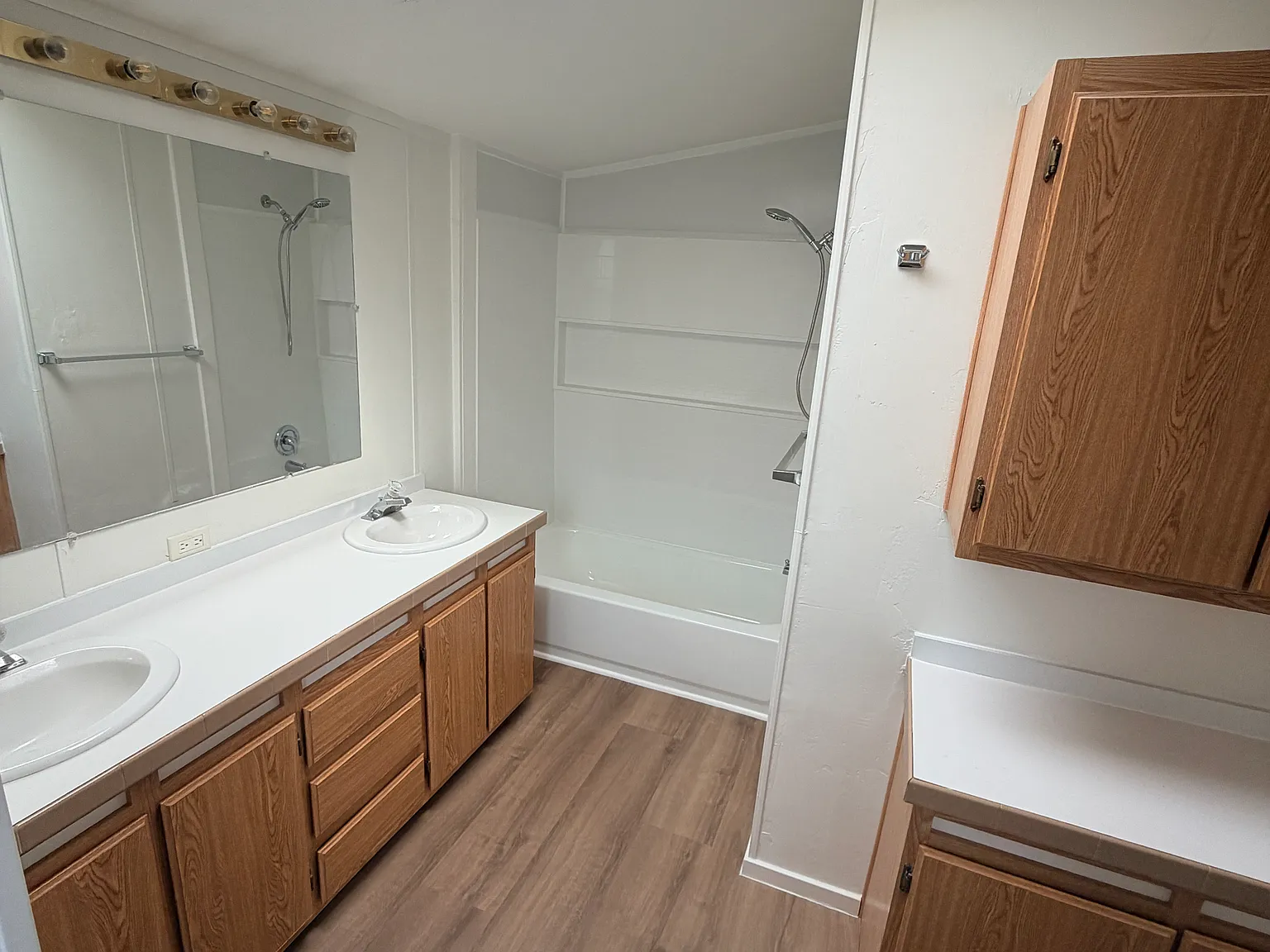 3 bed, 1456 sqft, $1,600 — Photo 4
