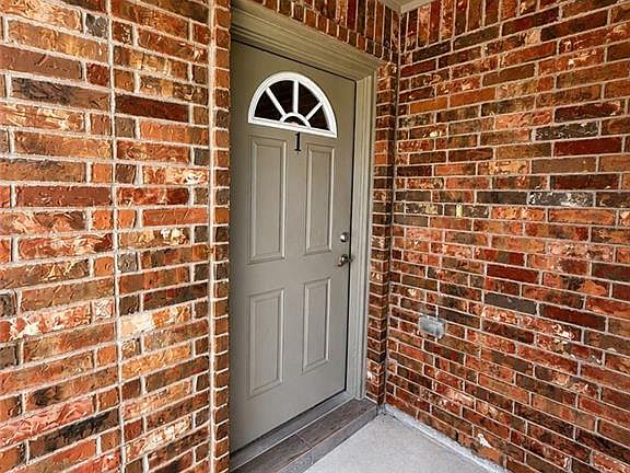 2nd image of 5206 Murillo St #1