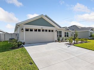 2064 Chaires Pl, Okahumpka, FL 34762