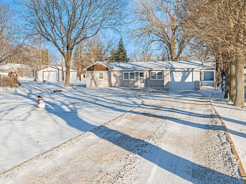 1st image of 215 Winnebago Ave