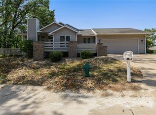 733 E Post Ct SE, Cedar Rapids, IA 52403