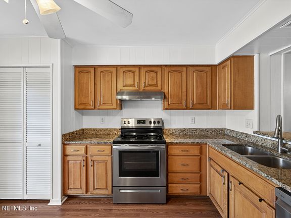 3rd image of 7936 LOS ROBLES Court #7936