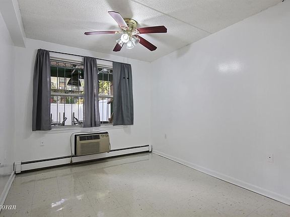 4th image of 246 E 112th St APT A