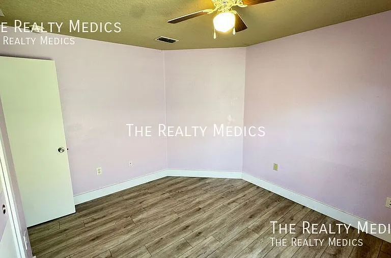 1040 Elderberry Dr — Photo 31