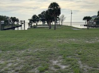 6 3rd St, Horseshoe Beach, FL 32648