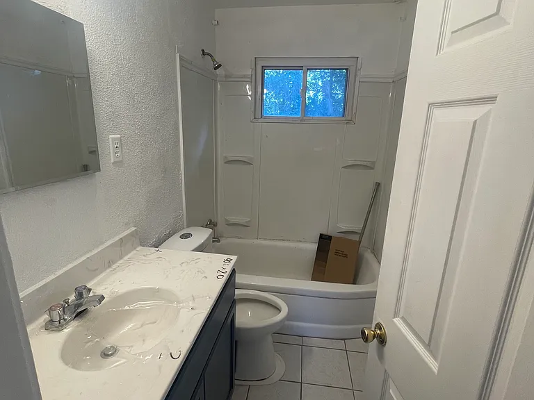 301 N Sherwood Ave — Photo 12
