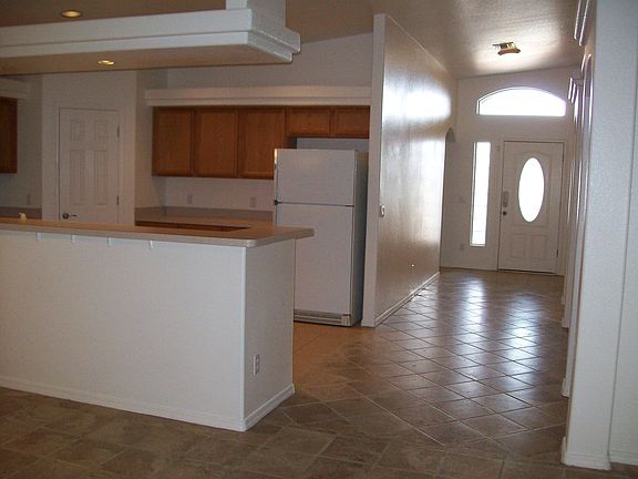 Entry Hall / Kitchen