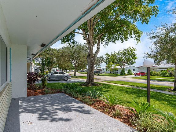 3rd image of 1121 Campanelli Drive