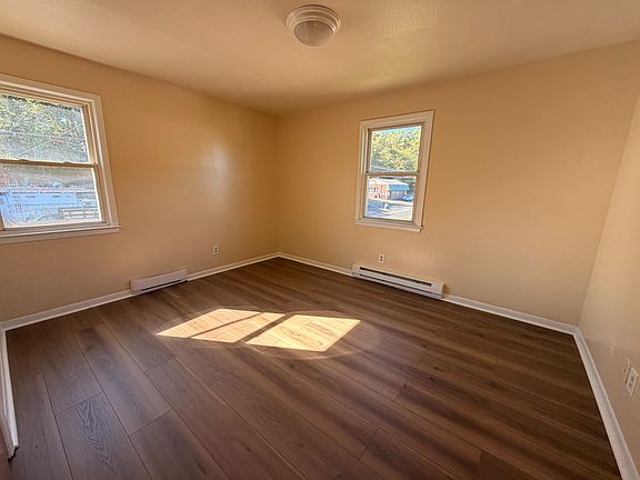 3rd image of 237 Forest Rd #9B
