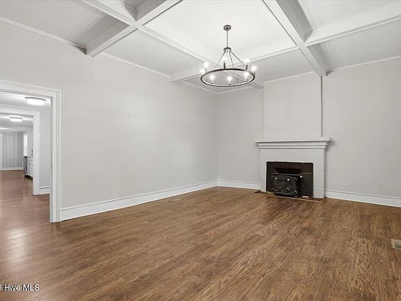 5th image of 511 S Pine Street