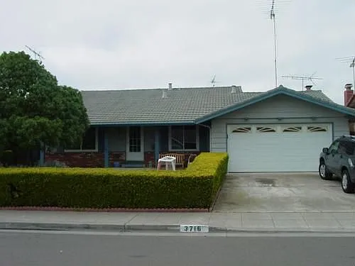 3716 Eastwood Cir photo 1