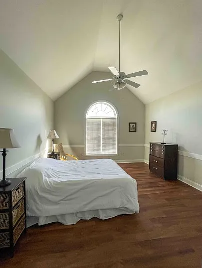 655 Carrington Ln — Photo 17