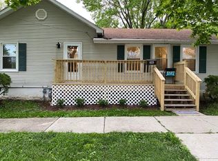 625 Clinton St, Lockport, IL 60441